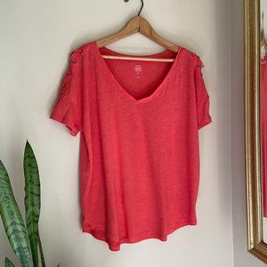 Coral tee